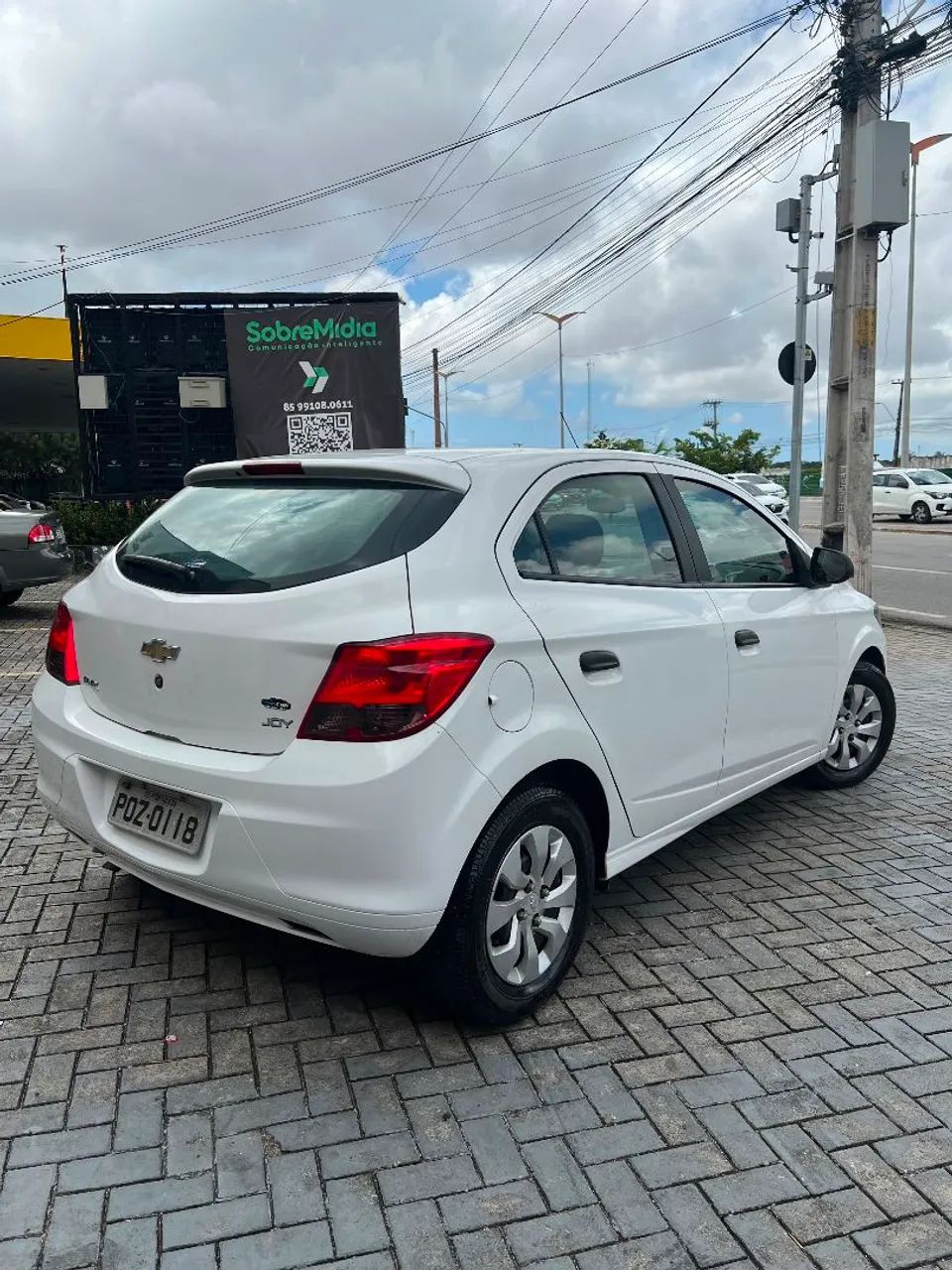 Chevrolet Onix ONIX HATCH Joy 1.0 8V Flex 5p Mec. 2019