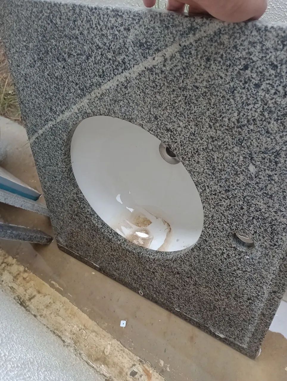 Pia de banheiro granito