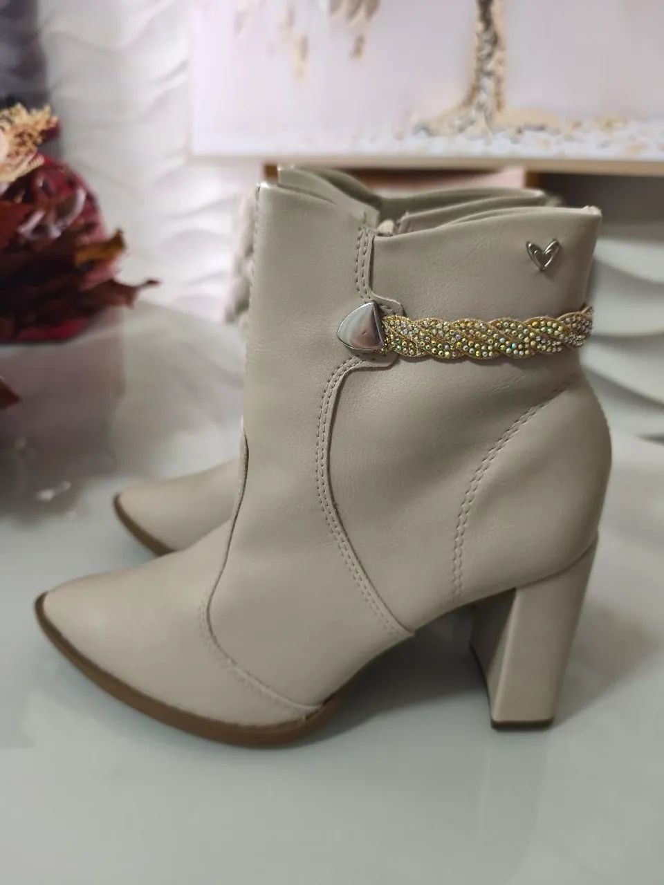 Bota perfeita nova, nunca usada, são João está chegando  - Foto 4