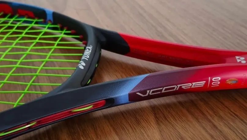 Yonex Vcore 100 em ótimo estado - Foto 3