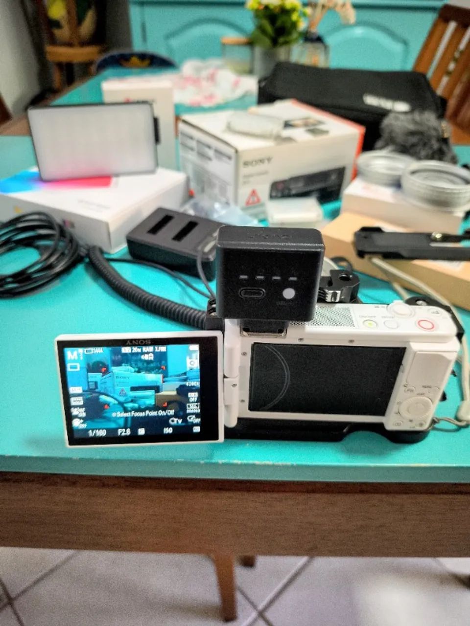Sony ZV-1 com flash e lentes adicionais Câmera Vlogger Youtuber - Foto 3