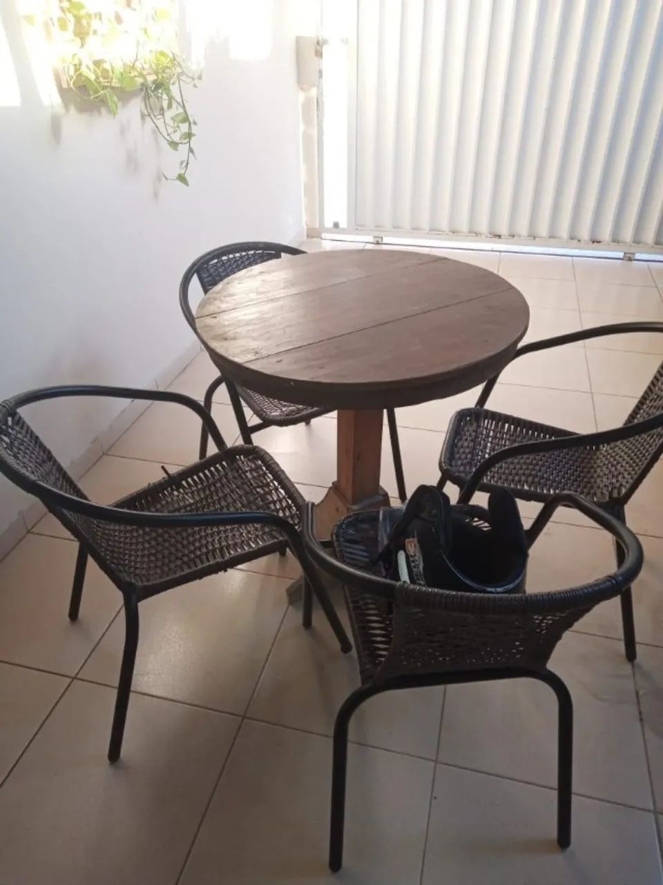 Mesa e cadeiras para varanda - Foto 2