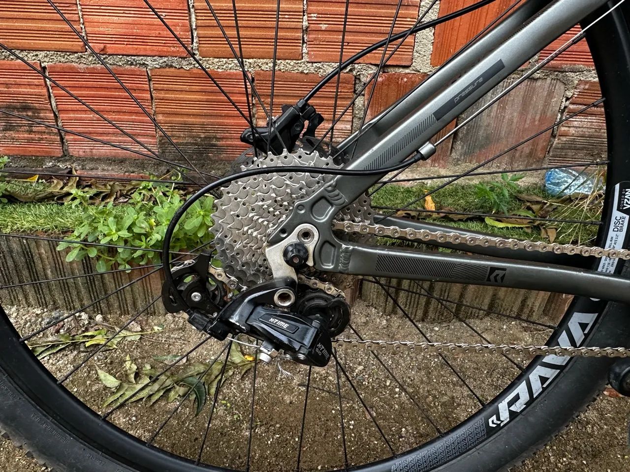 Bicicleta Rava aro 29,tamanho quadro 17 e machas 2x10 - Foto 4