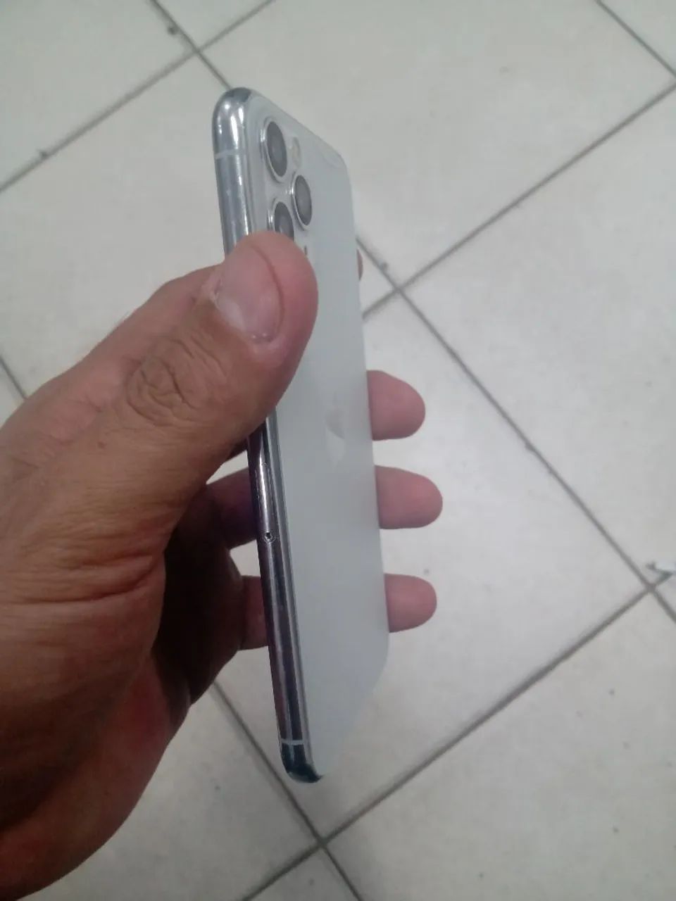 iPhone 11 pro + caixa _cartoes - Foto 3
