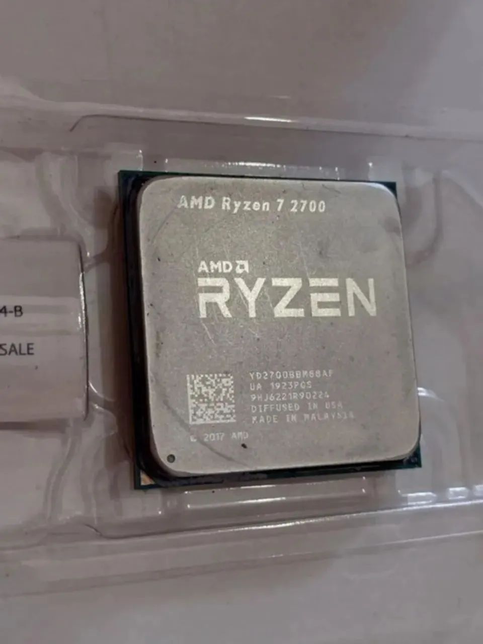Processador Amd Ryzen 7 2700 não testado.