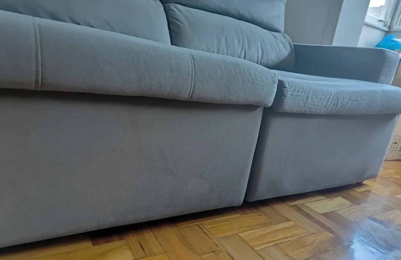 Sofá retrátil e reclinável ( seminovo ) 