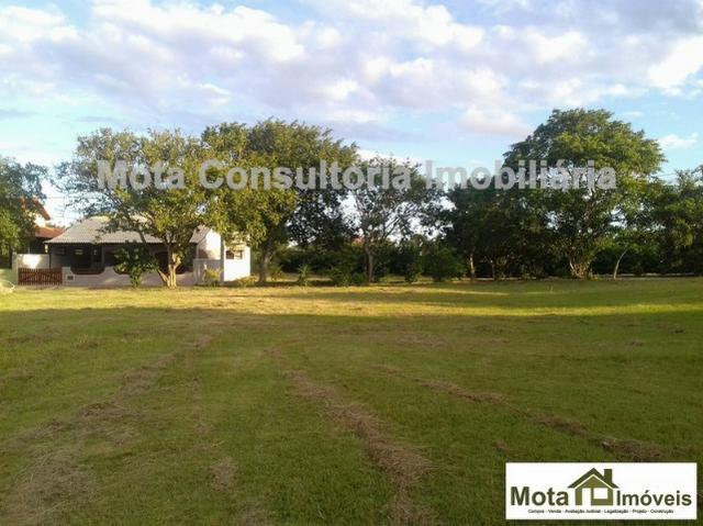 Mota Imóveis - Tem Excelente Terreno 316m² em Araruama Condomínio Próximo as Praias TE-174