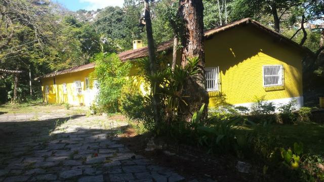 Casa em Itaipava ideal para construtores e investidores, com terreno de 5.000m2 planos - Foto 6