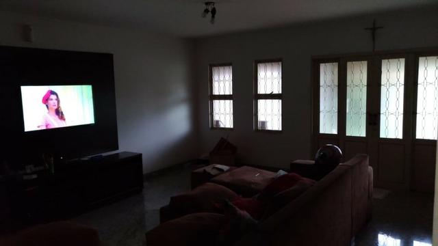 Ótima casa com lote de 1000M² 4 Qtos sendo 3 suítes | 6 vagas | lazer - Foto 3