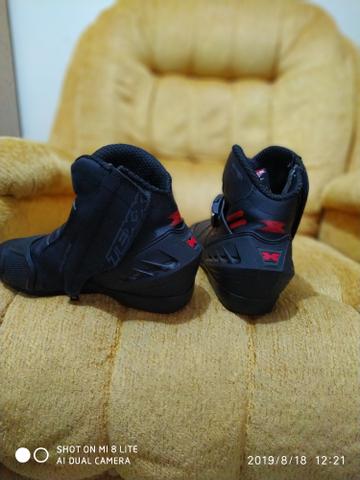 Bota sapato calçado motoqueiro moto novinha - Foto 3