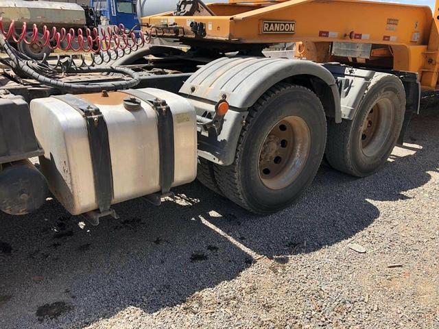 Cavalo mecânico vw 26 420 6x4 r$ 165 mil - Foto 3