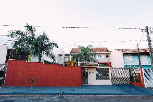 Casa sobrado com 6 quartos - Bairro Alpes em Londrina