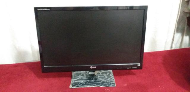 Vende se um monitor