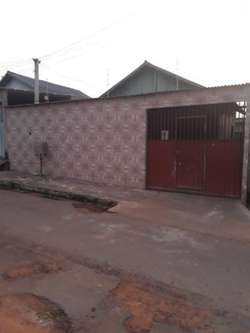 Vendo uma casa