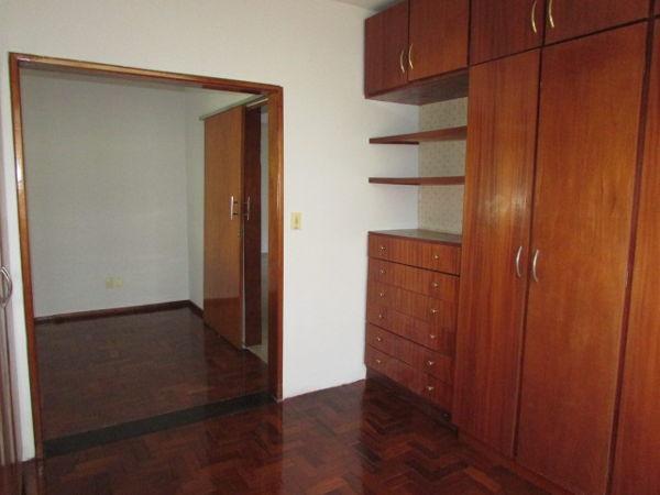 Casa com 4 quartos - Bairro Jardim América em Goiânia - Foto 15