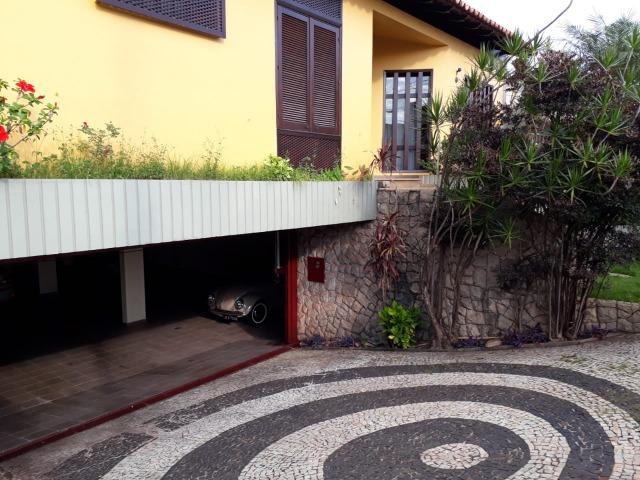 Lindo Sobrado de Esquina com subsolo! QNA 34 Taguatinga-Norte 05 Quartos, Piscina, Finan