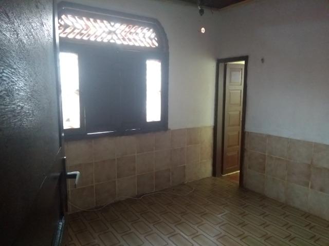 Alugo Casa no centro com espaco para comercio - Foto 7