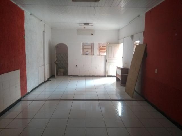 Alugo Casa no centro com espaco para comercio - Foto 19