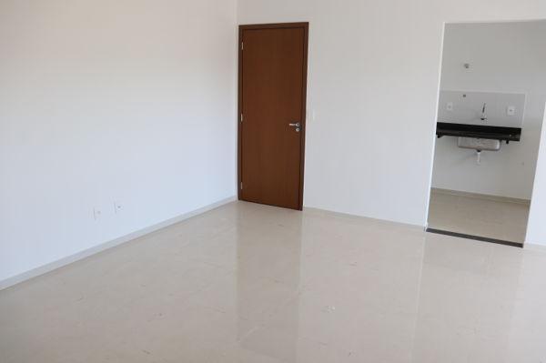 Apartamento com 3 quartos no Condomínio Residencial Lakeside - Bairro Residencial Itaipu - Foto 17