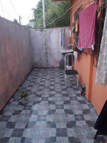 Vendo uma casa,próximo da vila Dois Irmãos Estrada das Barreiras - Foto 2
