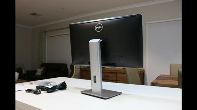 Monitor 23" Dell P2314HT Full HD 1920 x 1080 60Hz regulagem de altura e vira! - Foto 2