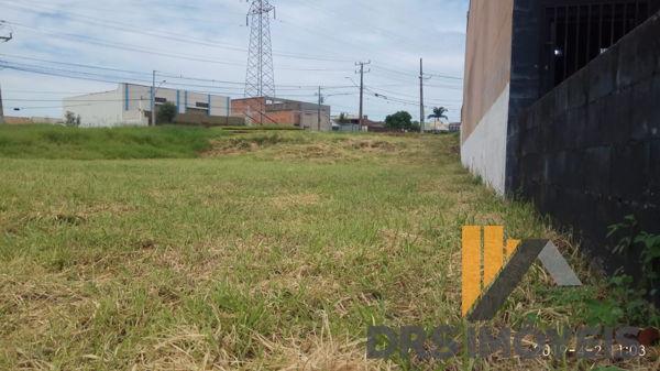 Terreno em rua - Bairro Conjunto Habitacional Alexandre Urbanas em Londrina - Foto 2