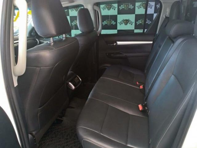 Toyota hilux 2017 2.7 srv 4x2 cd 16v flex 4p automÁtico - Foto 9