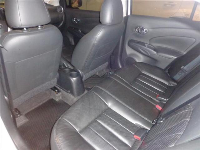 Nissan Versa 1.6 16v Unique - Foto 10
