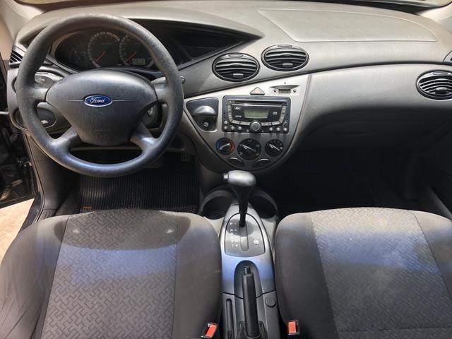 Focus automático completo, espaçoso e ótimo para estrada - Foto 5
