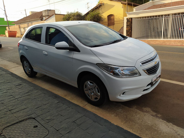 Onix LT 2016 Completo - Impecável - Analiso trocas - Foto 9