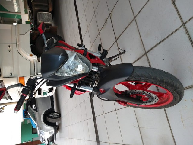 HONDA CB 300 R