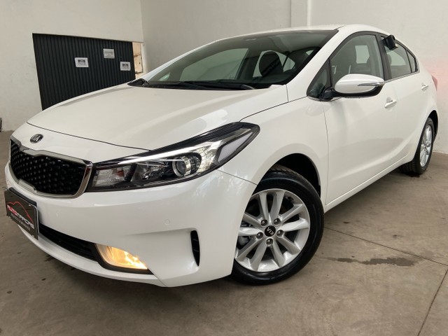 KIA CERATO SX AUTOMÁTICO