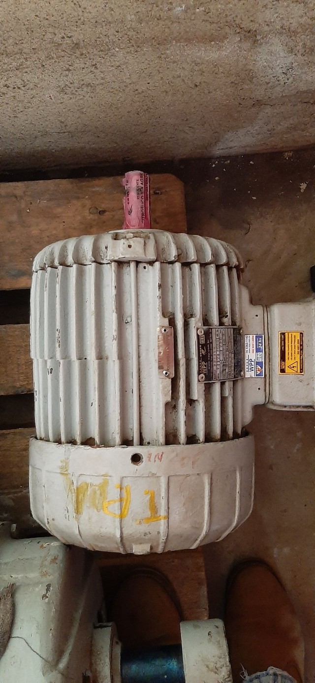 Motor 5 cv 4 polos trifásico 