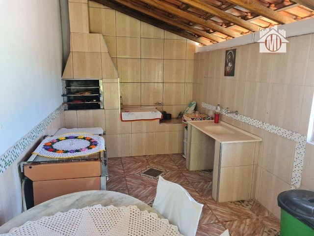 Linda chácara com 2 dormitórios, piscina, fácil acesso, à venda, 3000 m² por R$ 690.000 - 