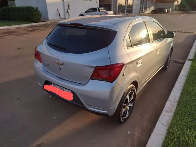 Onix 1.4 automático LT ano 17/18 - Foto 2