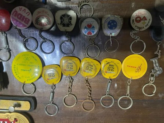 Coleção de moedas e notas, cartões e chaveiros antigos - Foto 4