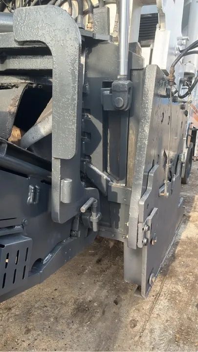 Vende se Fresadora de asfalto wirtgen W 1000 ano 2006  - Foto 3