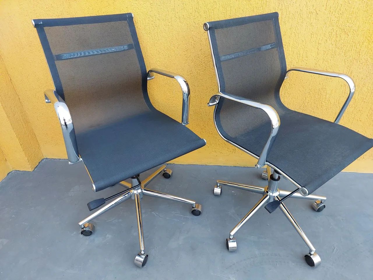 Cadeira escritorio cromada  - Foto 2