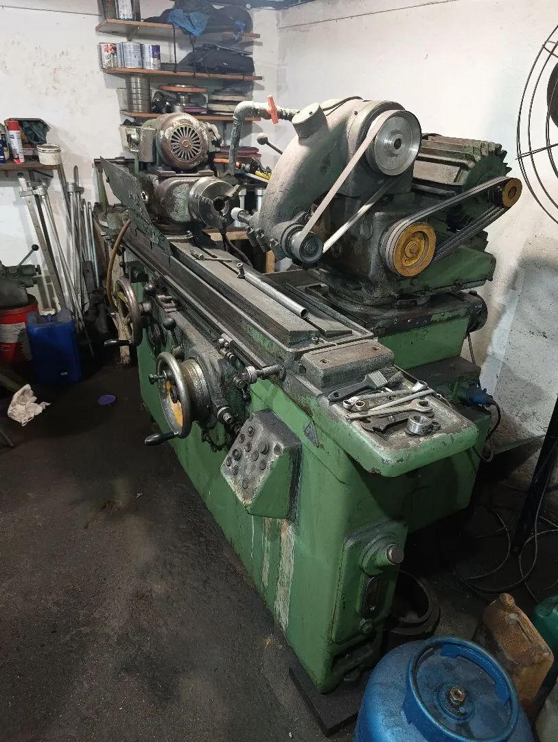 Retifica cilíndrica TOS