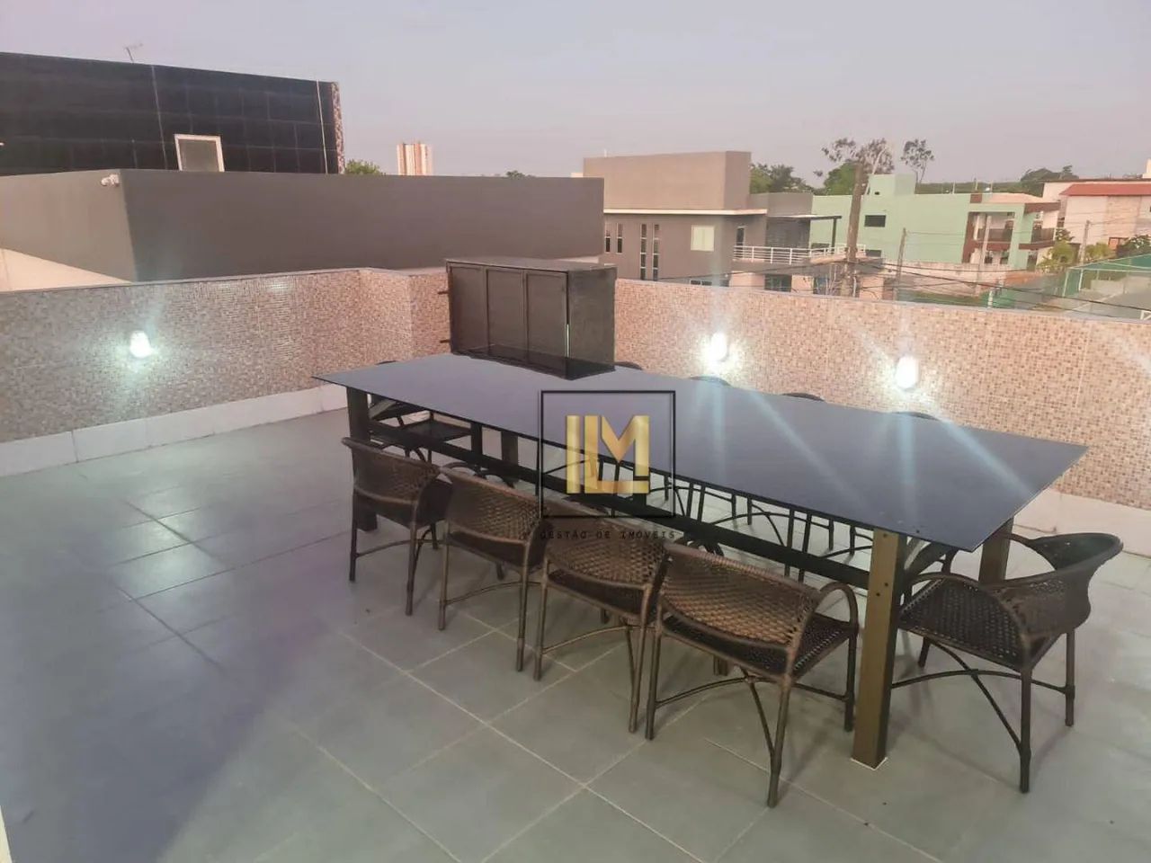 Alugo casa grande em cond fechado