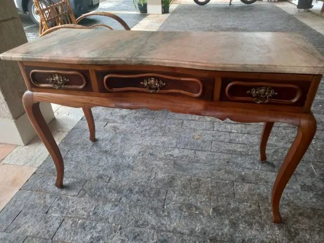 Penteadeira antiga, tampo de mármore rosado