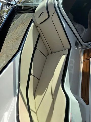 FOCKER 272 BLACK EDITION 2022 X1 MERCRUISER 6.2 300 HP Ñ TRITON VENTURA FS NX PHANTOM - Foto 7