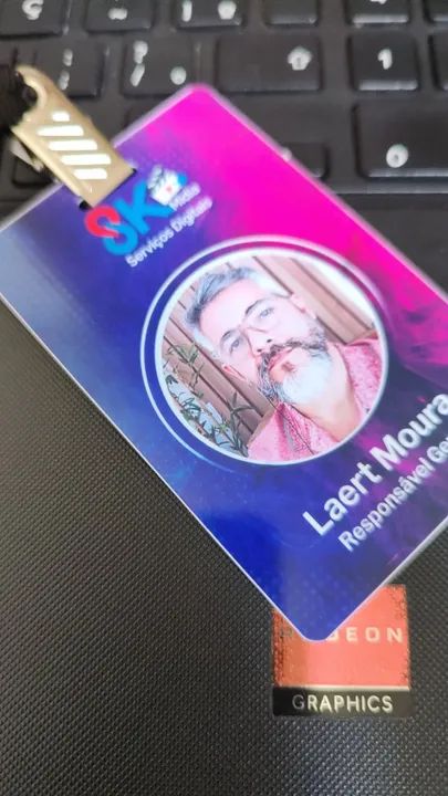 Gráfica Crachás impressão direto no PVC - Foto 3