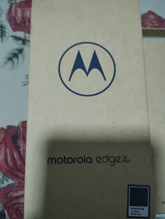 Motorola EDGE 30 NEO - Preto - Tela Quebrada - Foto 5