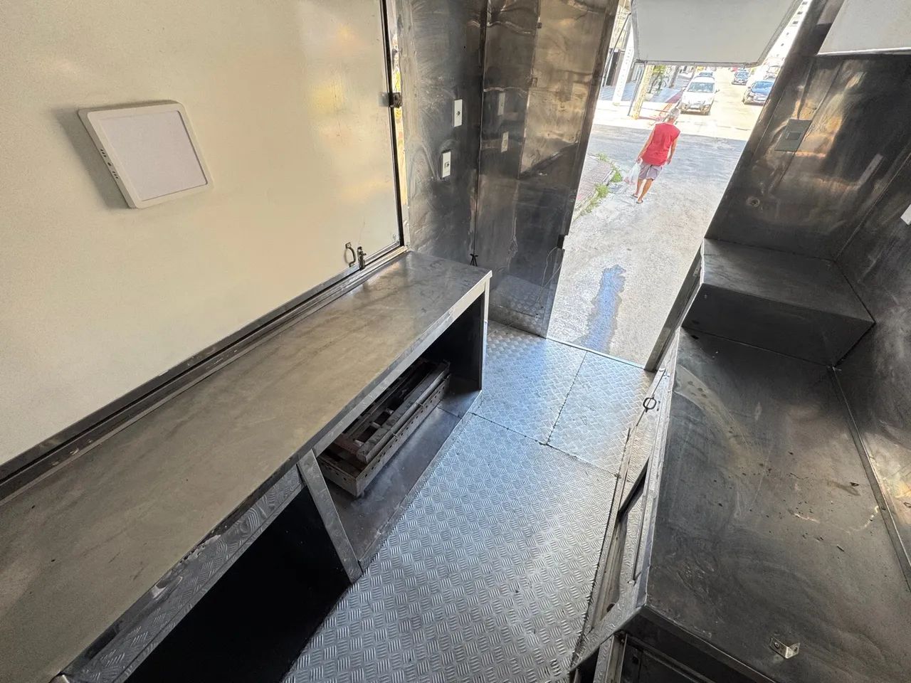 Food Truck Completo  2023 Semi novo / emplacado 2024 - Foto 6