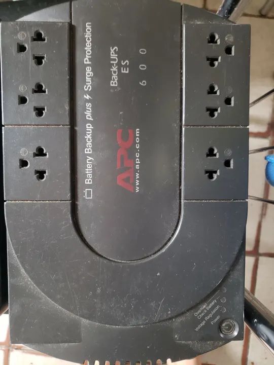 Nobreak APC Back-UPS ES 600