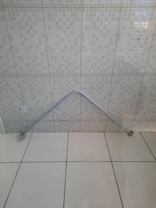 Arara de parede, nas medidas 90x90 - Foto 2