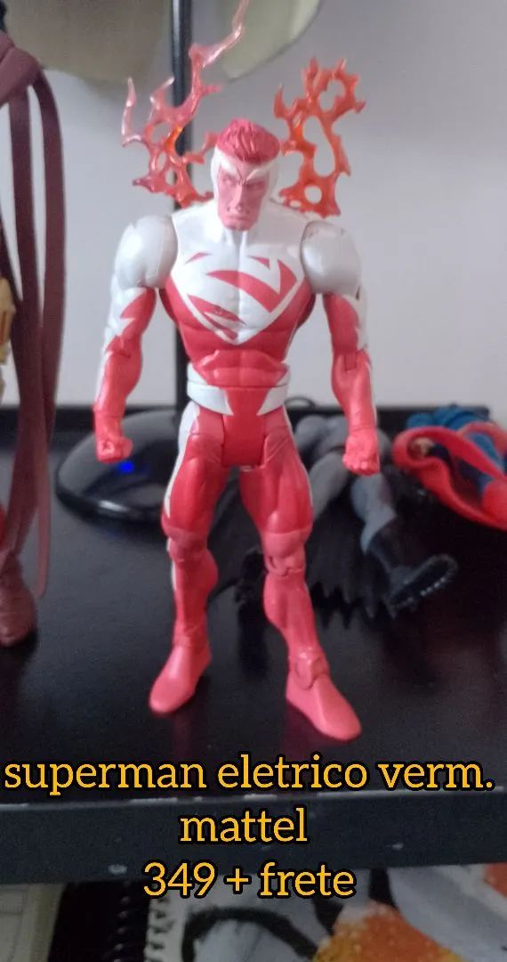 Superman Elétrico Vermelho - Mattel