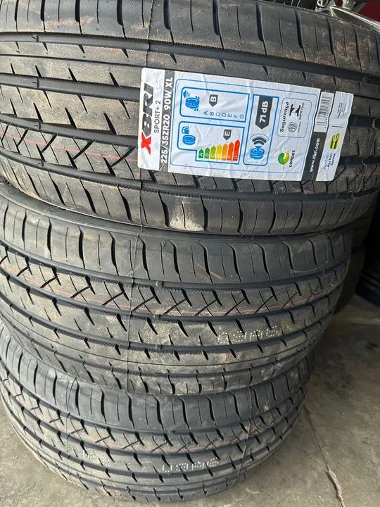 225/35 20インチ Pneu 225/35R20 Maxzez Turbomax 90W | Achei Pneus