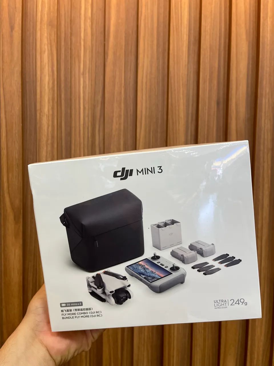 Drone DJI Mini 3 Fly More Combo (Com tela) BR - DJI033